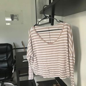 Light T-shirt/ sweater